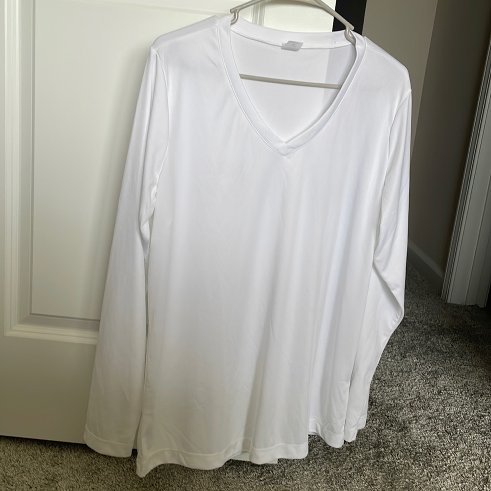 Animal Den Ladies Long Sleeve Moisture Wicking Athletic Shirt